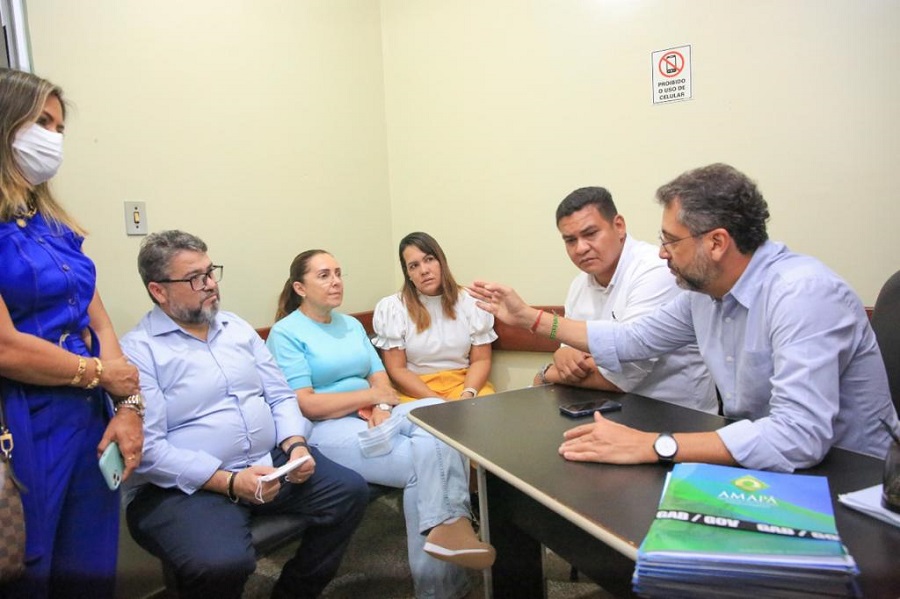 Gabinete no HE